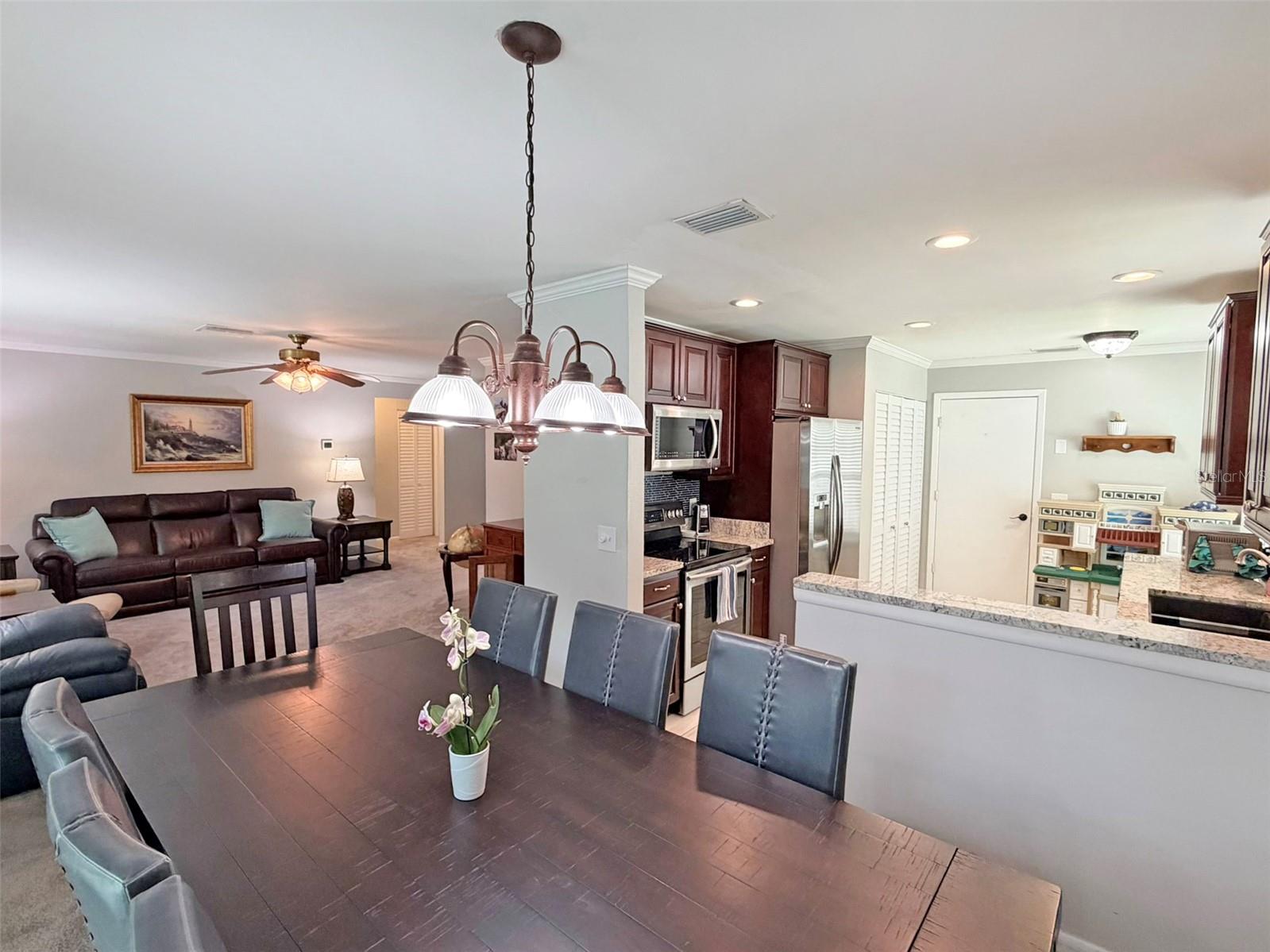 TEMPLE OAKS - Residential