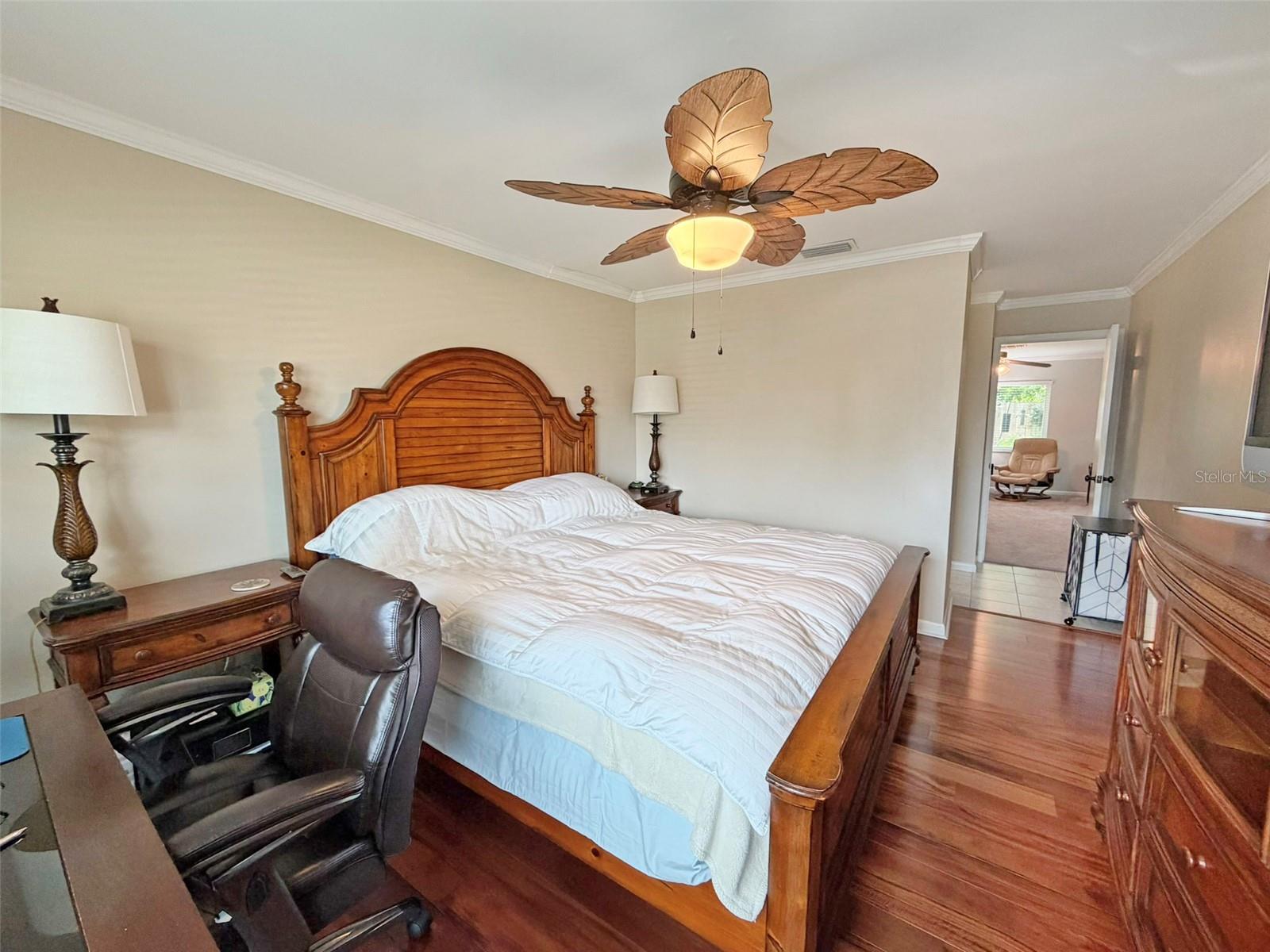 TEMPLE OAKS - Residential