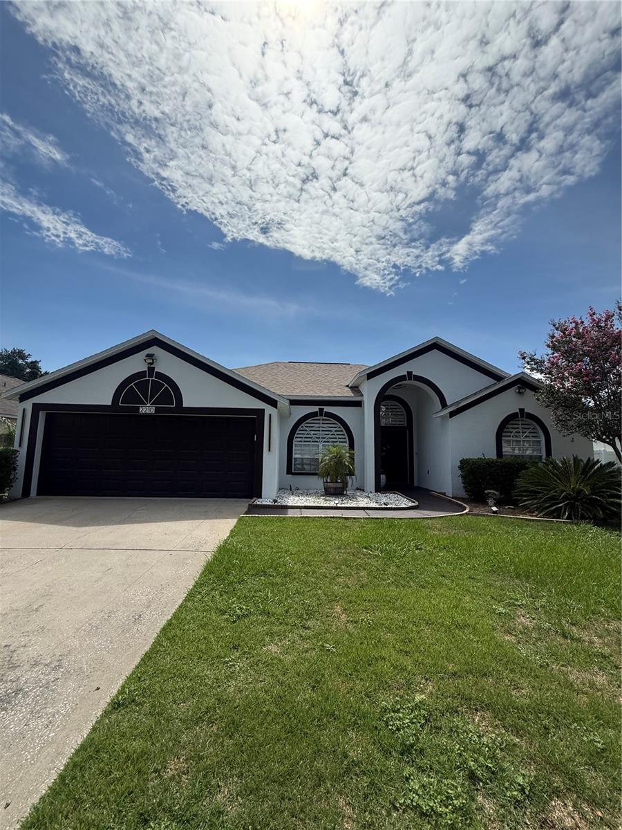 KINGSWAY OAKS UNIT 2 - Residential Lease
