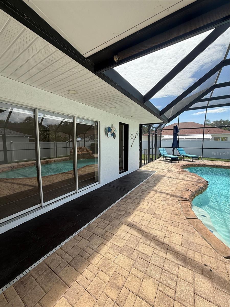 KINGSWAY OAKS UNIT 2 - Residential Lease