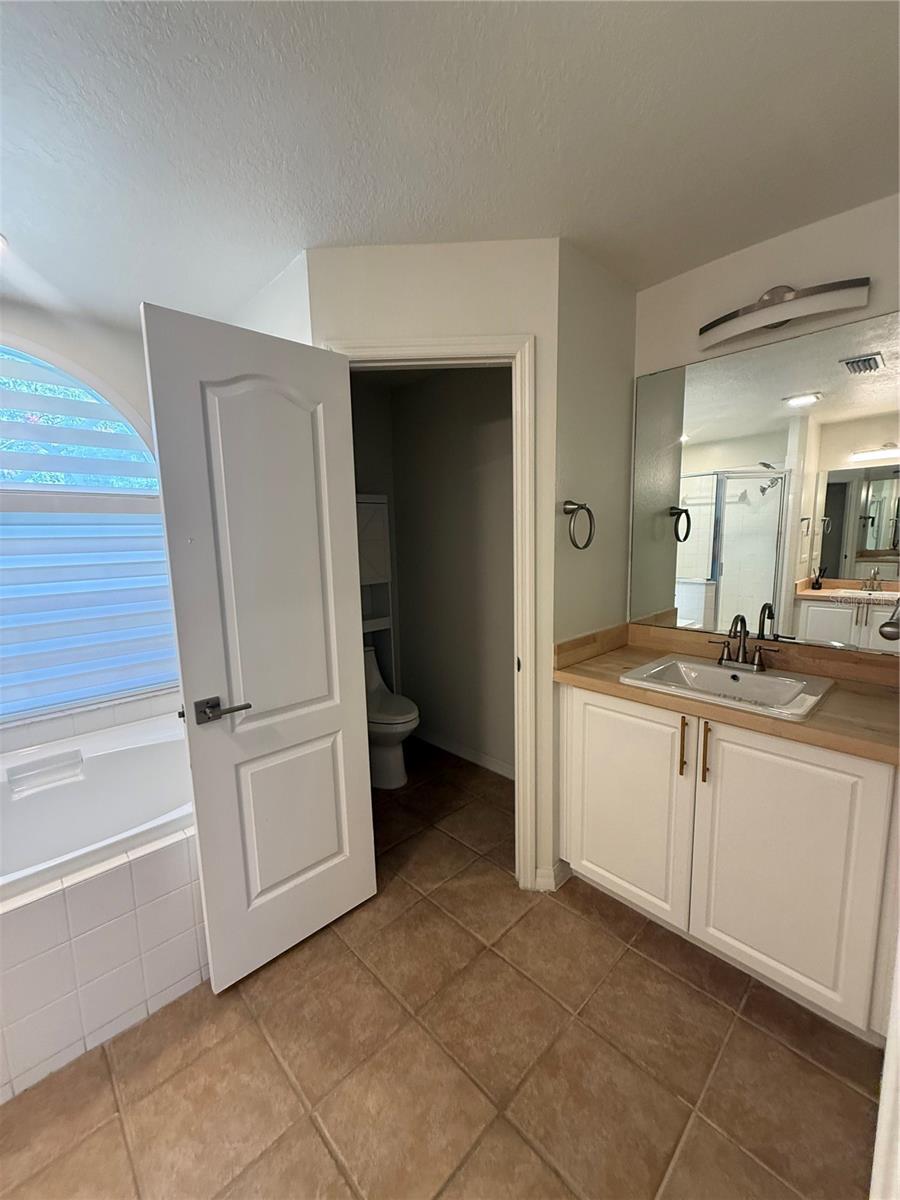 KINGSWAY OAKS UNIT 2 - Residential Lease
