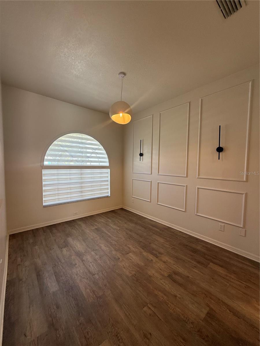 KINGSWAY OAKS UNIT 2 - Residential Lease
