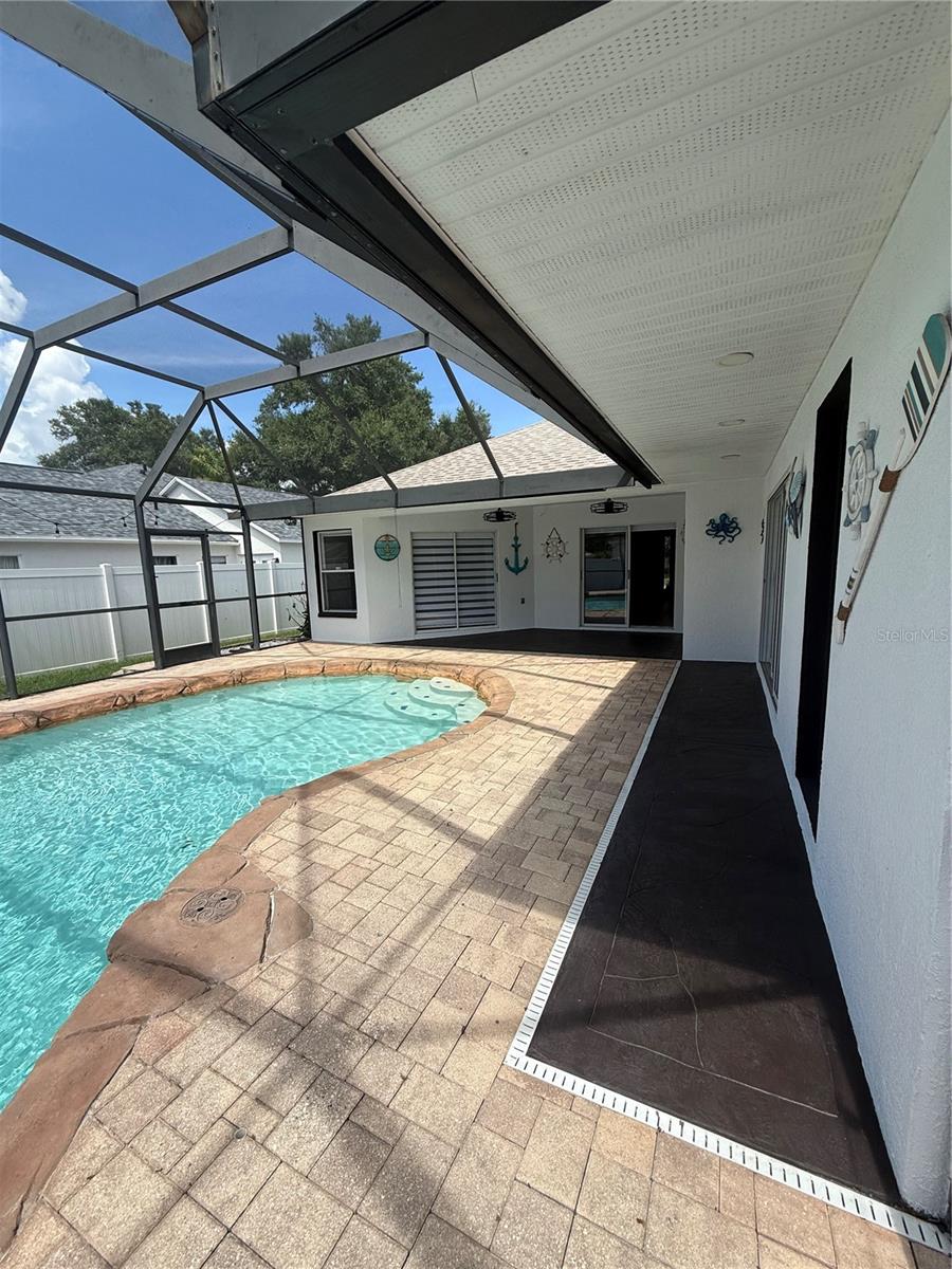 KINGSWAY OAKS UNIT 2 - Residential Lease