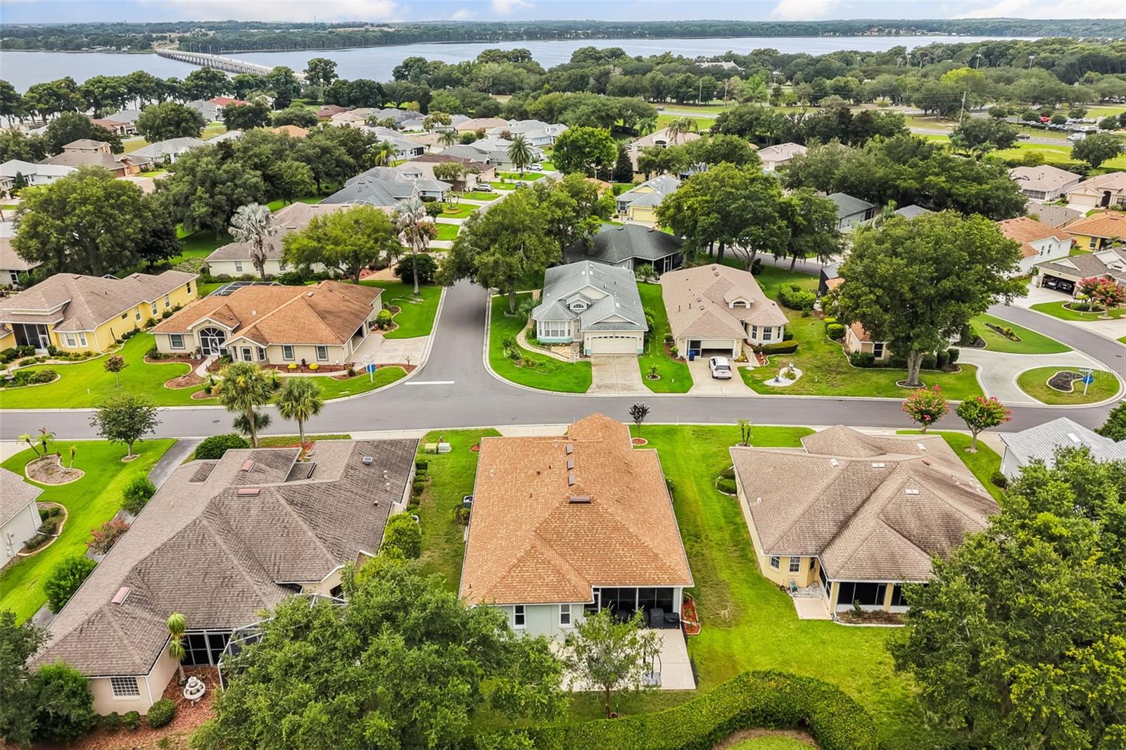 ROYAL HARBOR PH 01 - Residential