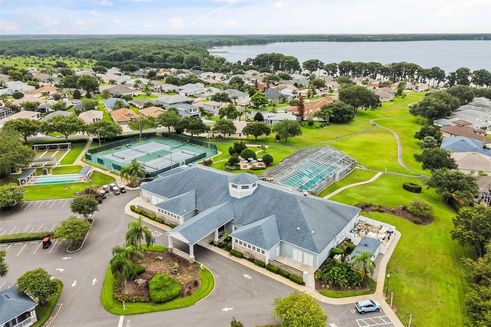 ROYAL HARBOR PH 01 - Residential