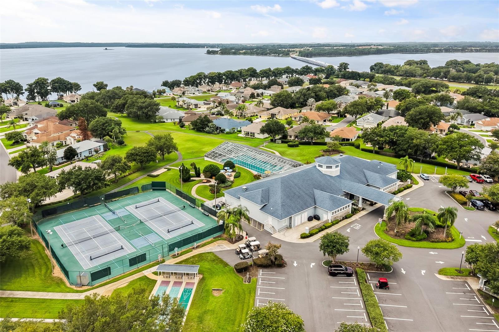 ROYAL HARBOR PH 01 - Residential