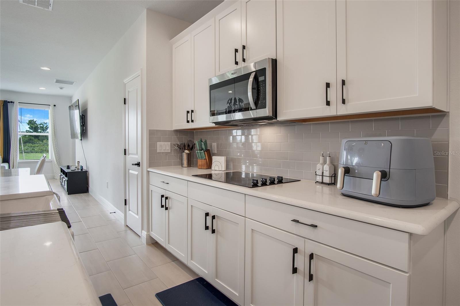 POITRAS EAST N-7 - Residential