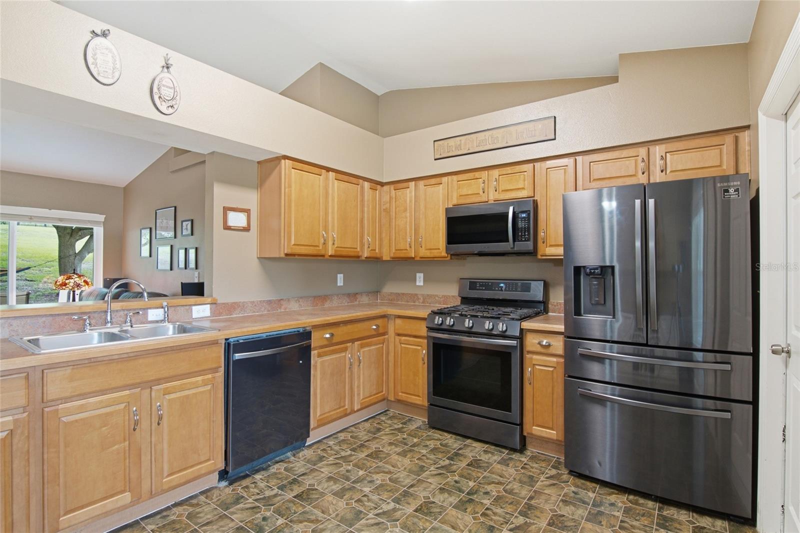 SPRING VALLEY PH V - Residential