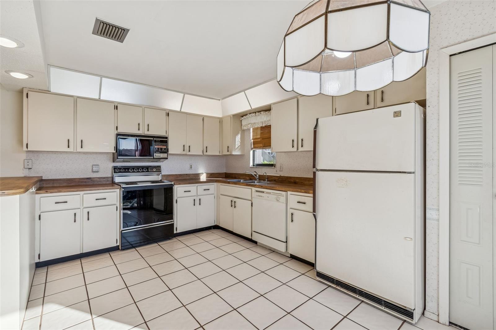 MORTON VILLAGE - Residential