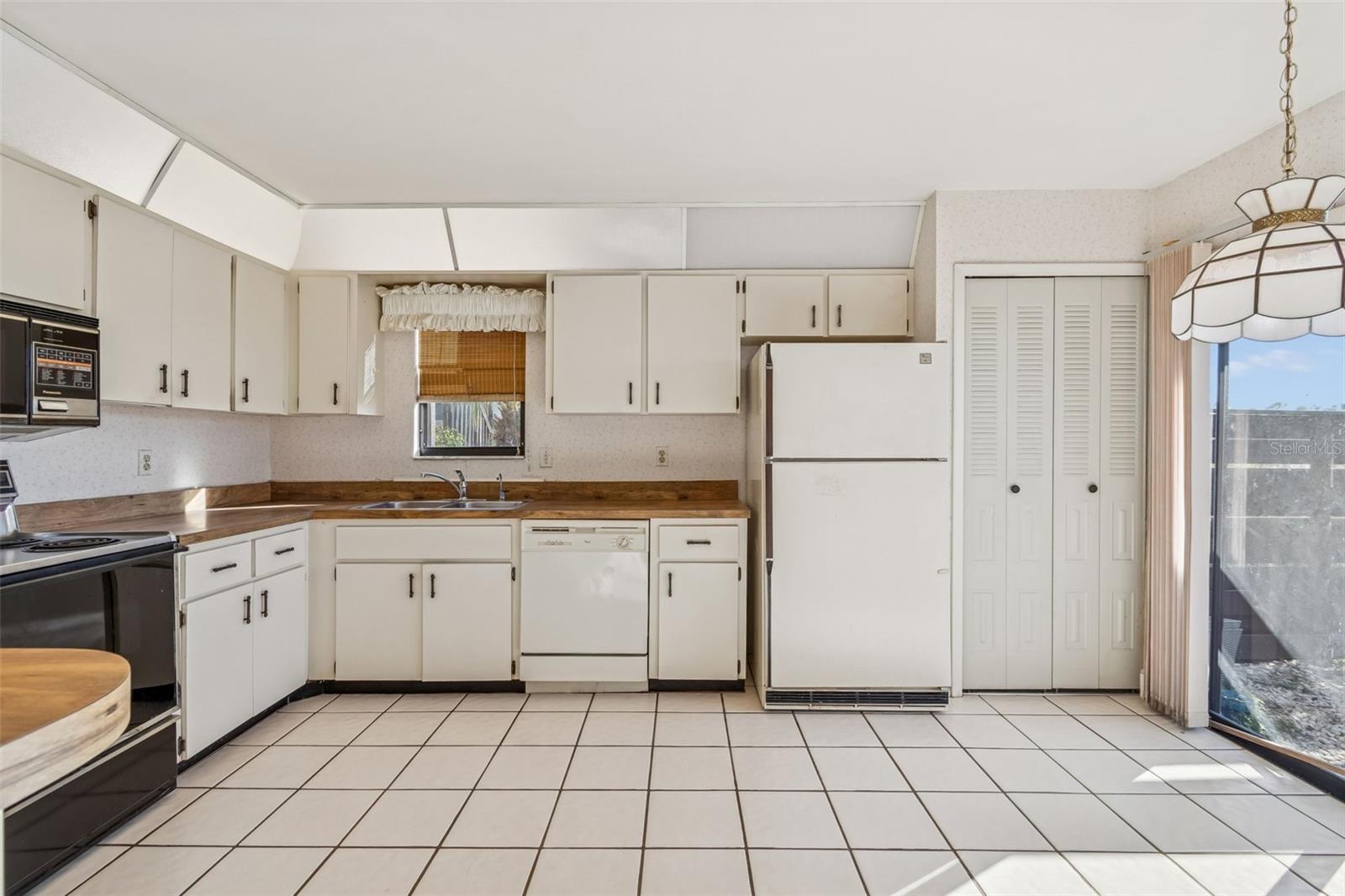 MORTON VILLAGE - Residential