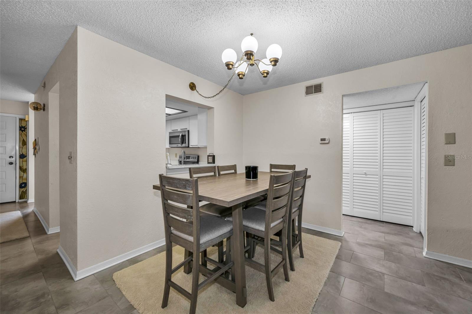 EAGLES GLEN CONDO - Residential