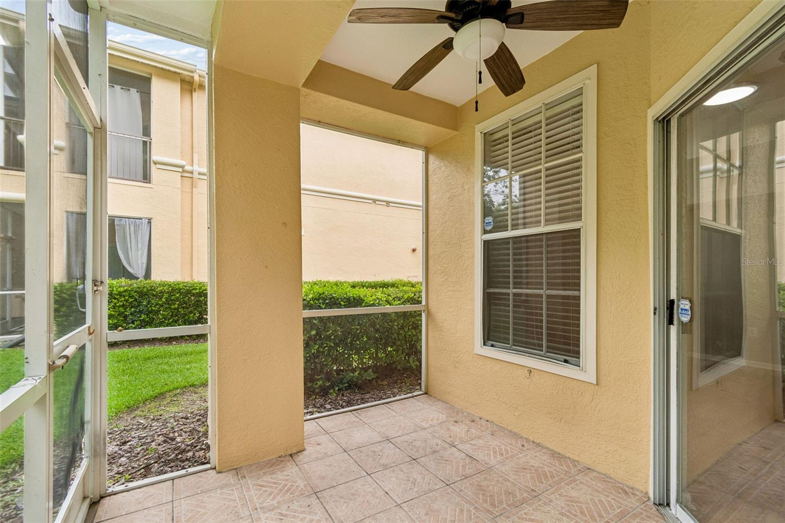 OXFORD PLACE AT TAMPA PALMS A - Residential