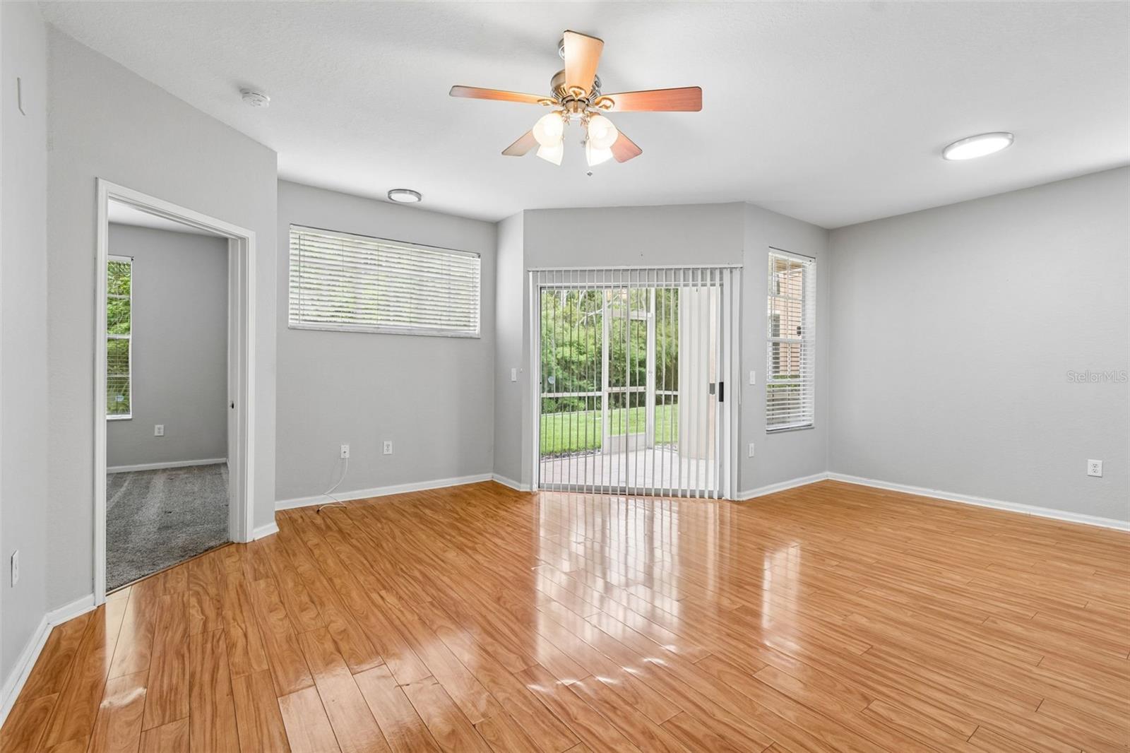 OXFORD PLACE AT TAMPA PALMS A - Residential