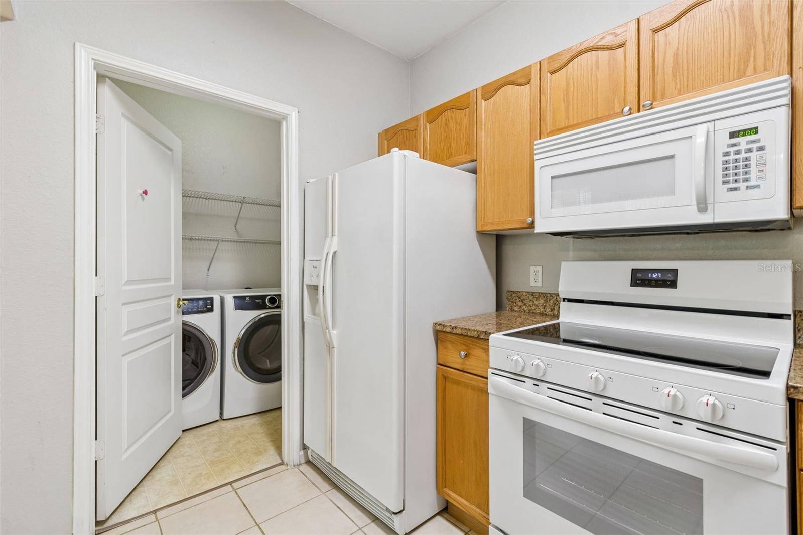 OXFORD PLACE AT TAMPA PALMS A - Residential