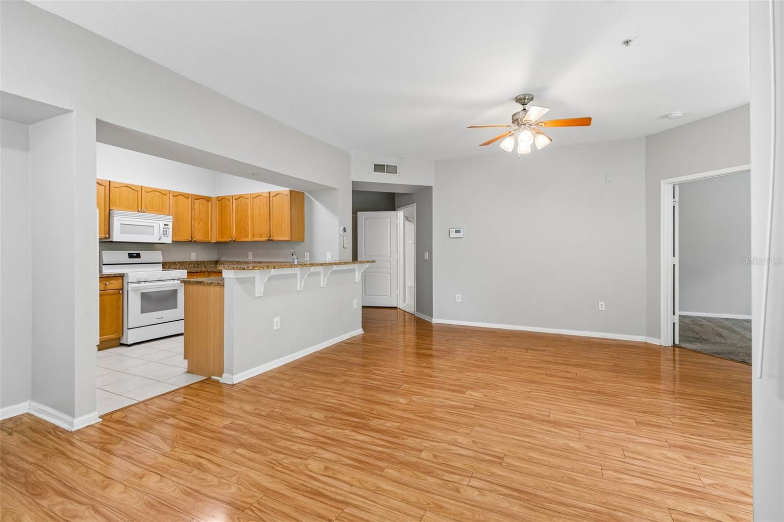 OXFORD PLACE AT TAMPA PALMS A - Residential