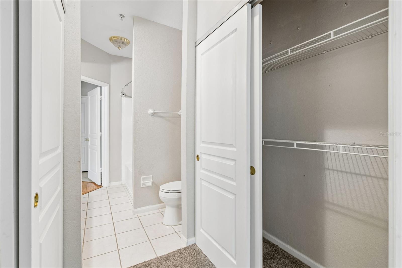 OXFORD PLACE AT TAMPA PALMS A - Residential
