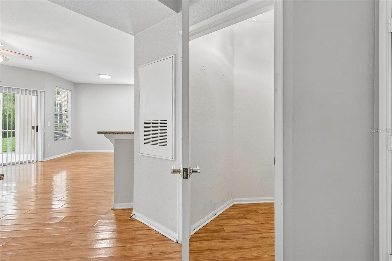 OXFORD PLACE AT TAMPA PALMS A - Residential