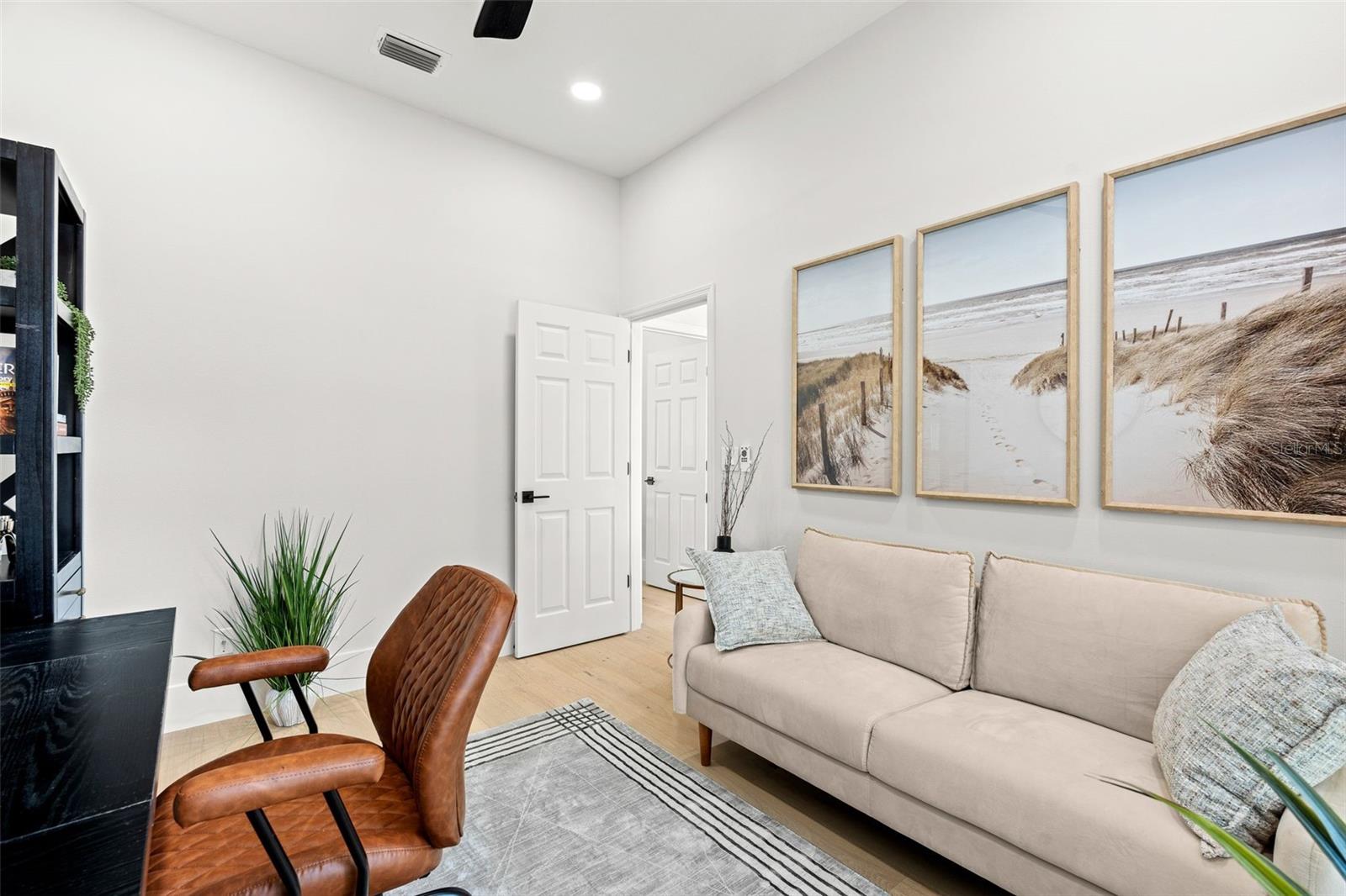 EATON PLACE UNIT II - Residential