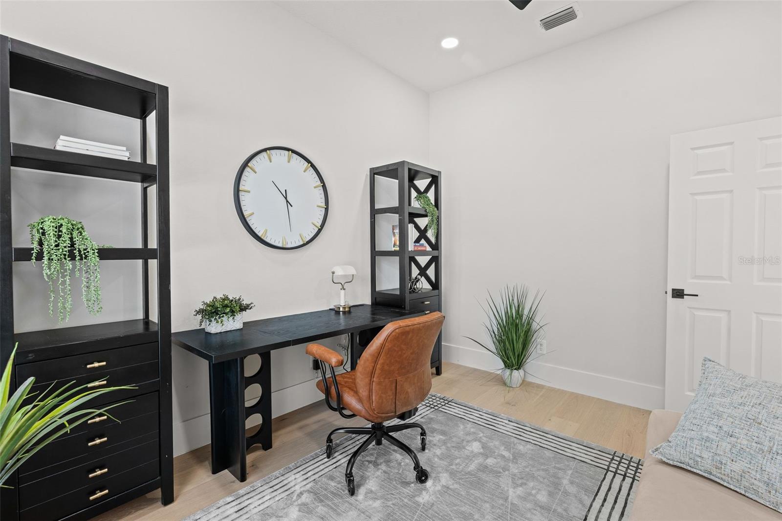 EATON PLACE UNIT II - Residential