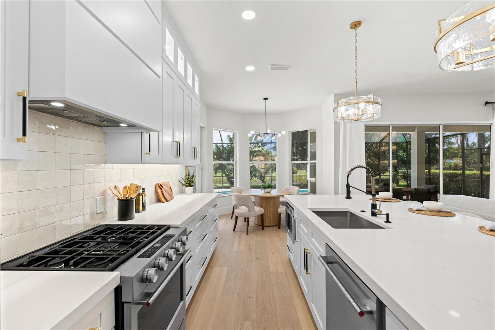 EATON PLACE UNIT II - Residential