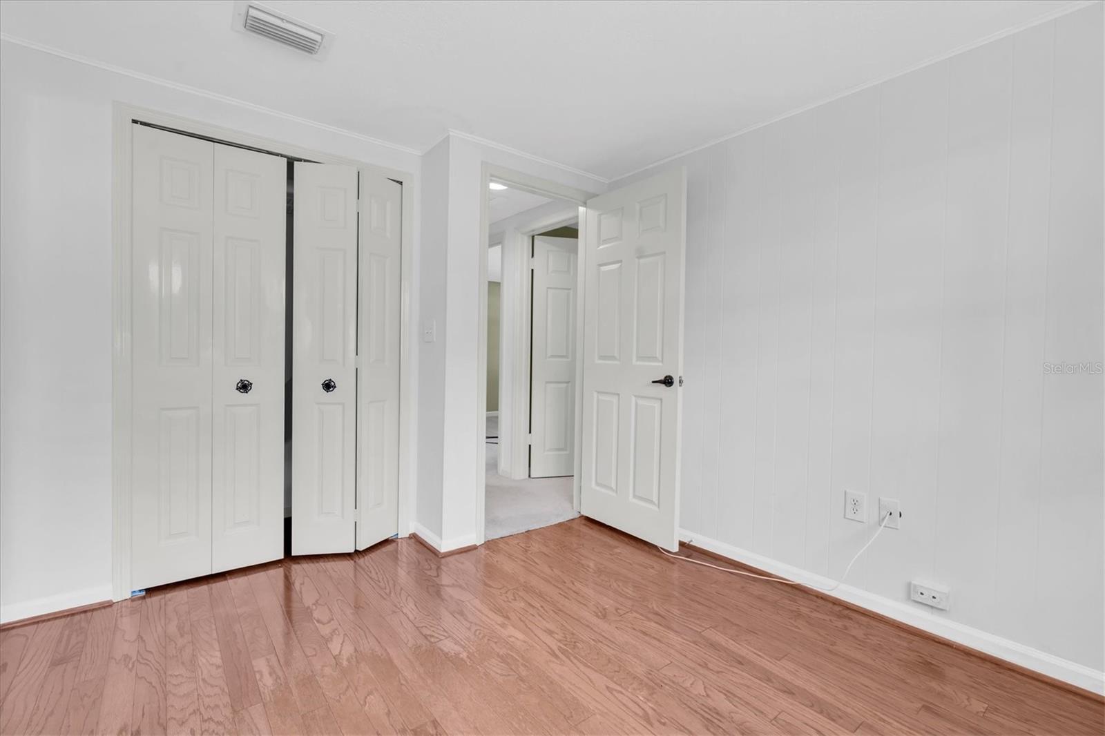 WHISPERING PINES FOREST 5TH ADD - Residential