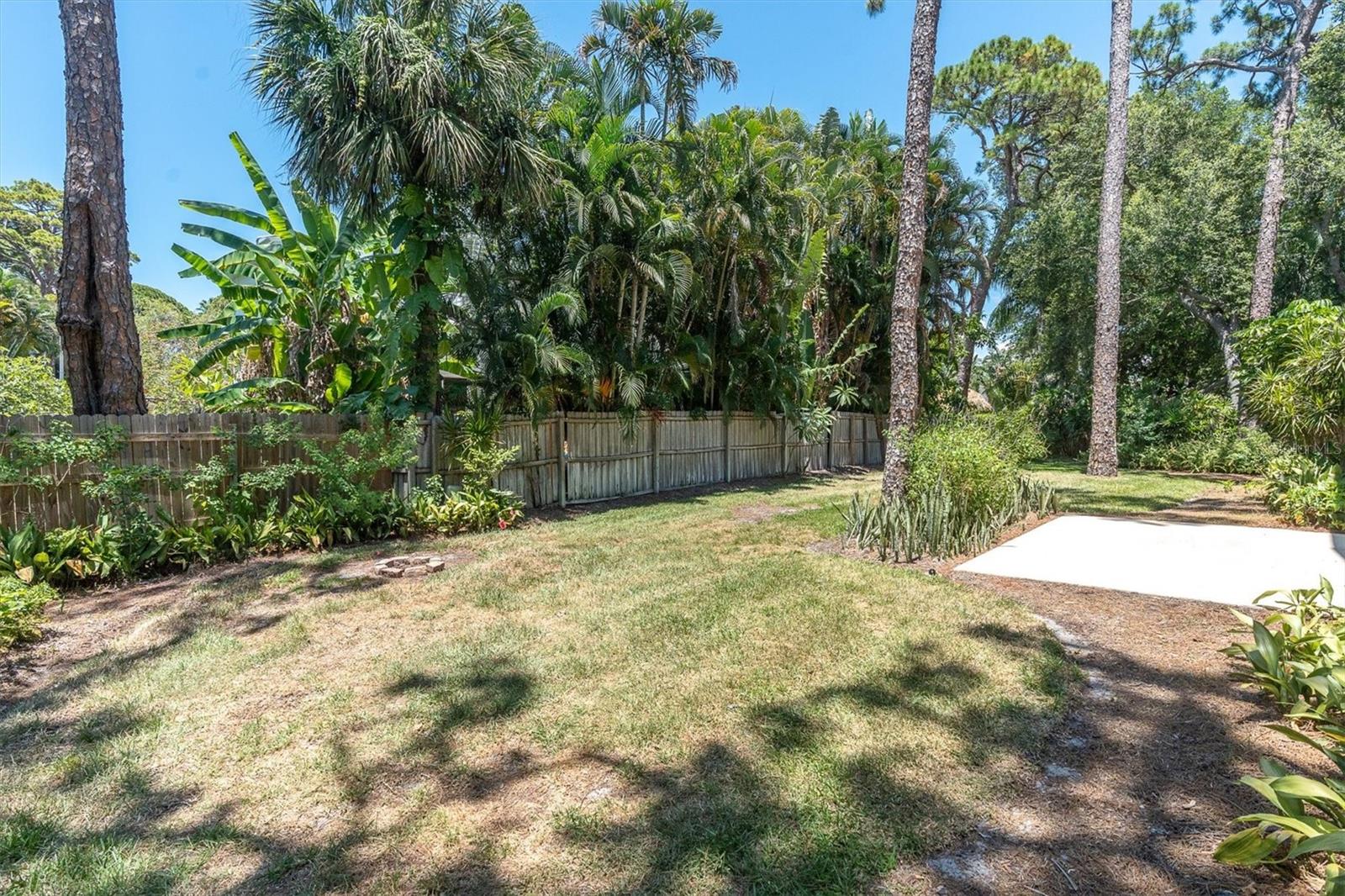 WHISPERING PINES FOREST 5TH ADD - Residential