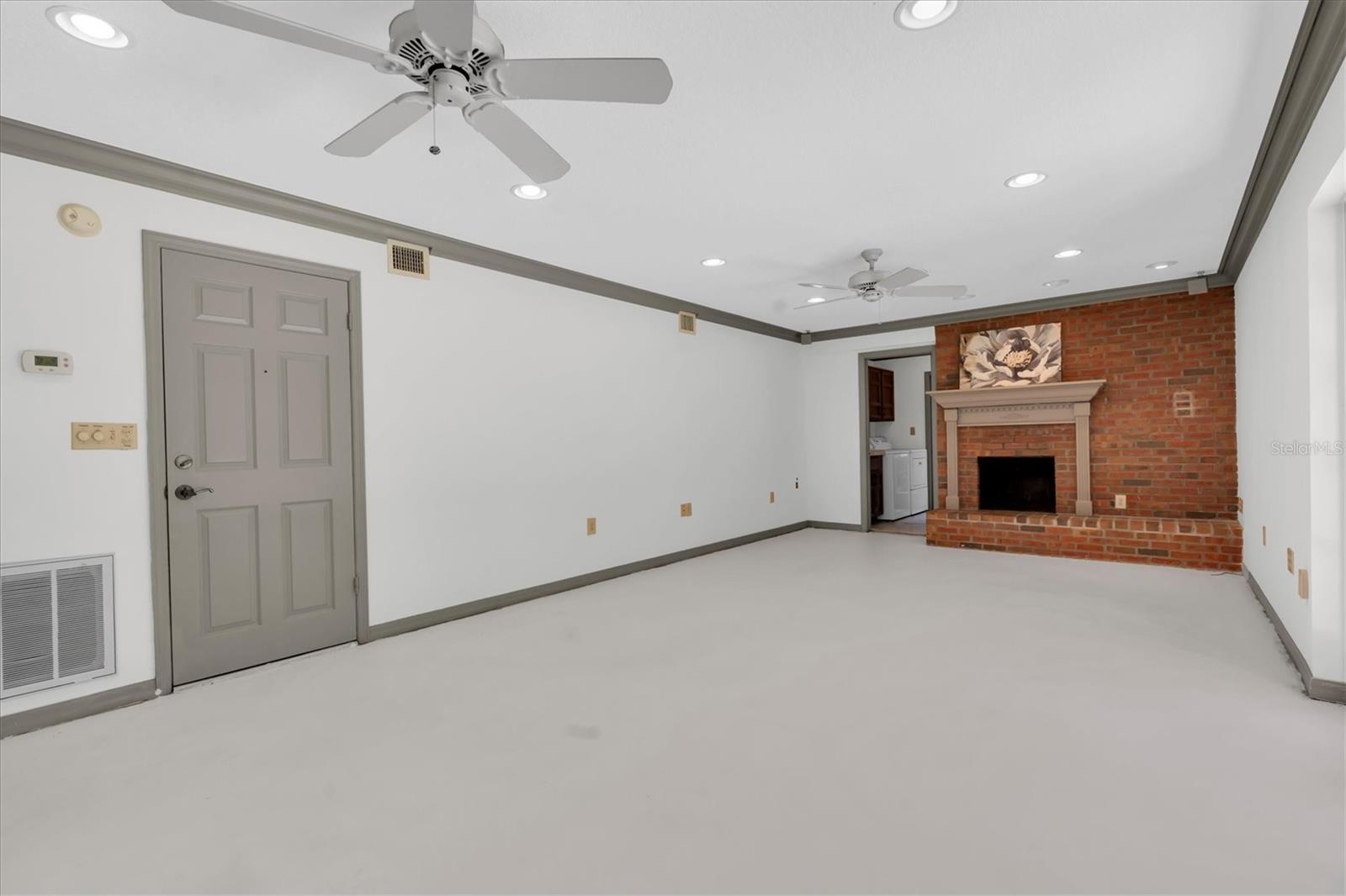 WHISPERING PINES FOREST 5TH ADD - Residential