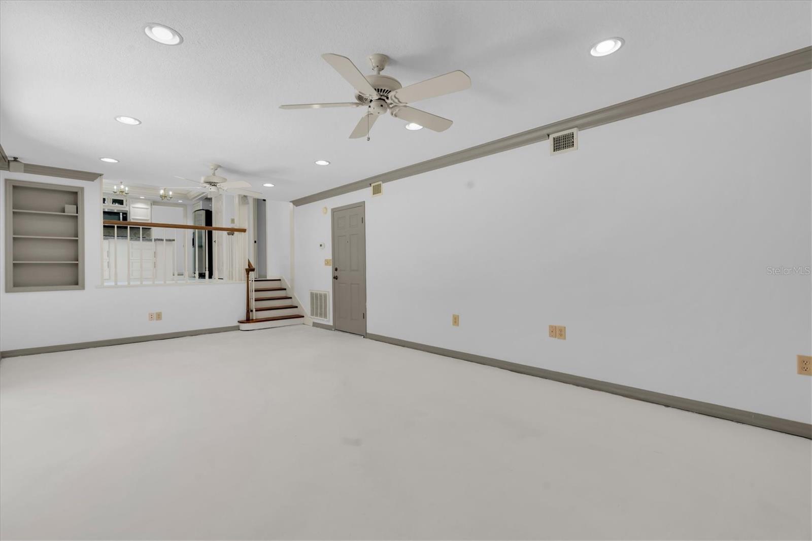 WHISPERING PINES FOREST 5TH ADD - Residential