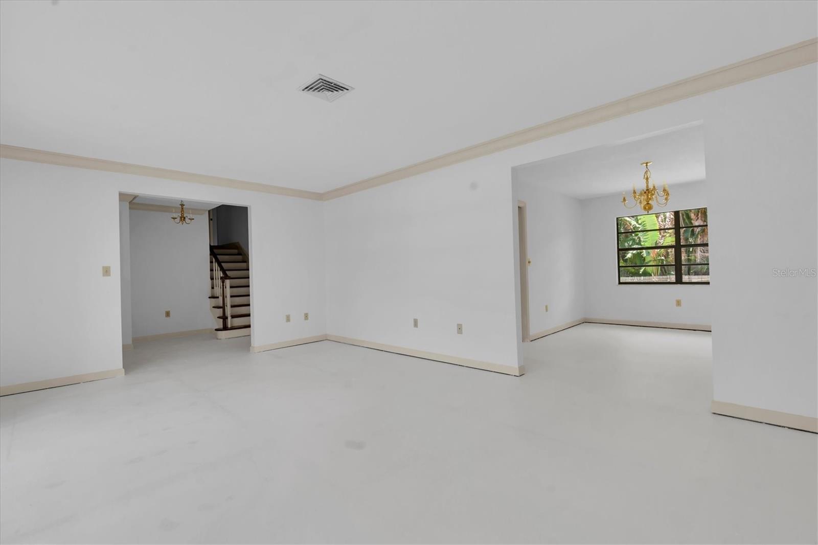 WHISPERING PINES FOREST 5TH ADD - Residential