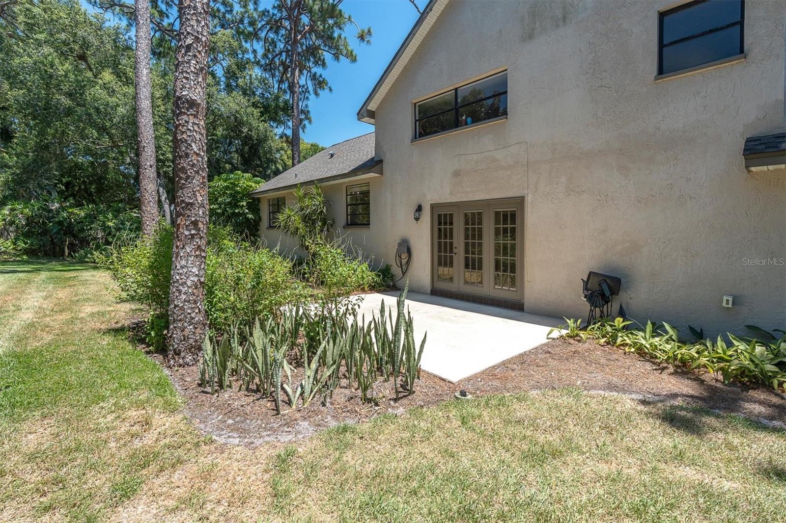 WHISPERING PINES FOREST 5TH ADD - Residential