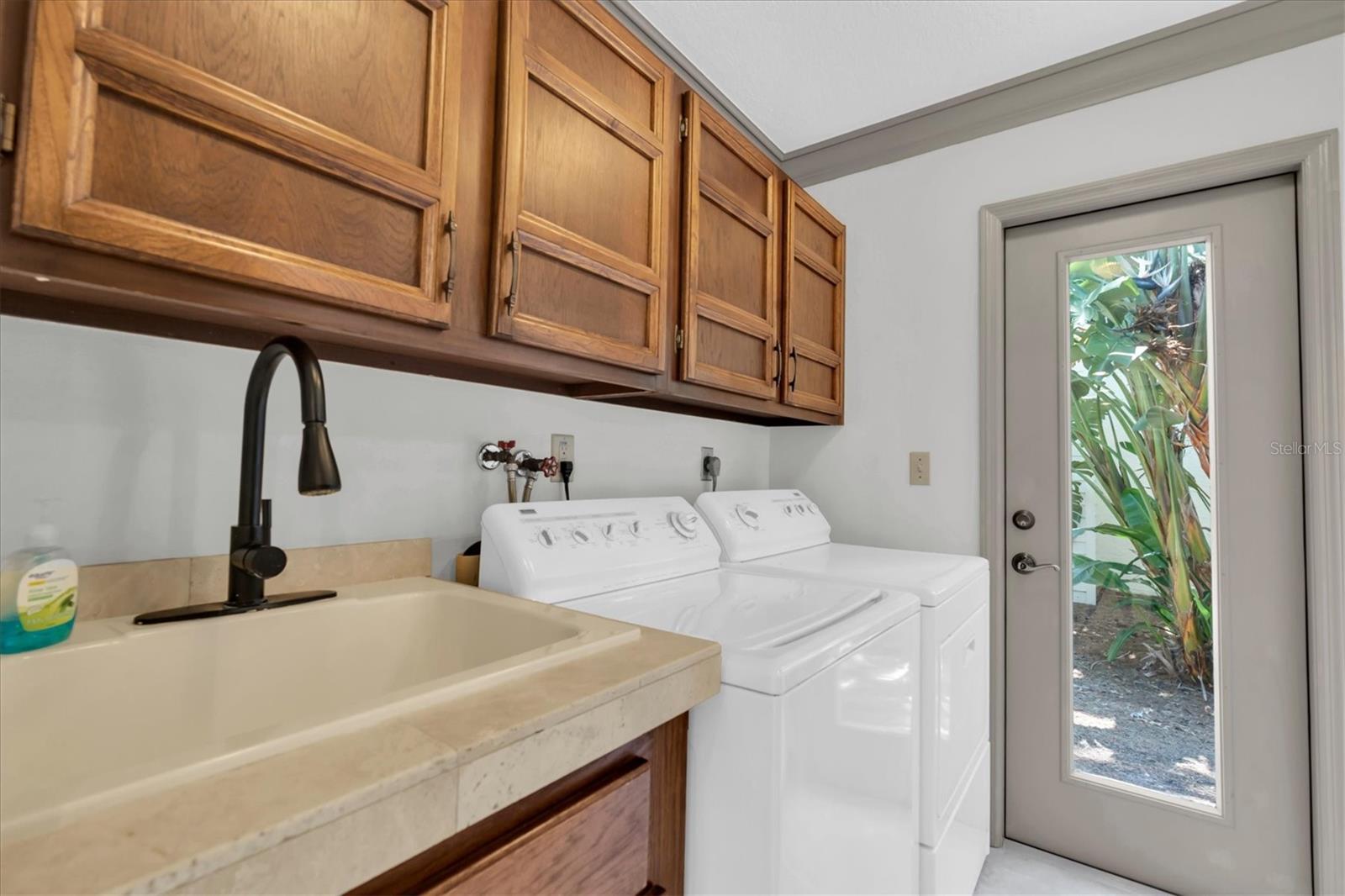 WHISPERING PINES FOREST 5TH ADD - Residential