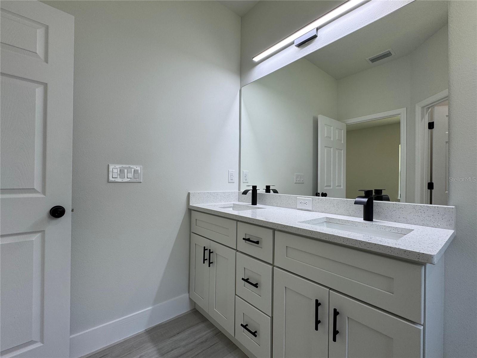 CITRUS SPGS UNIT 18 - Residential