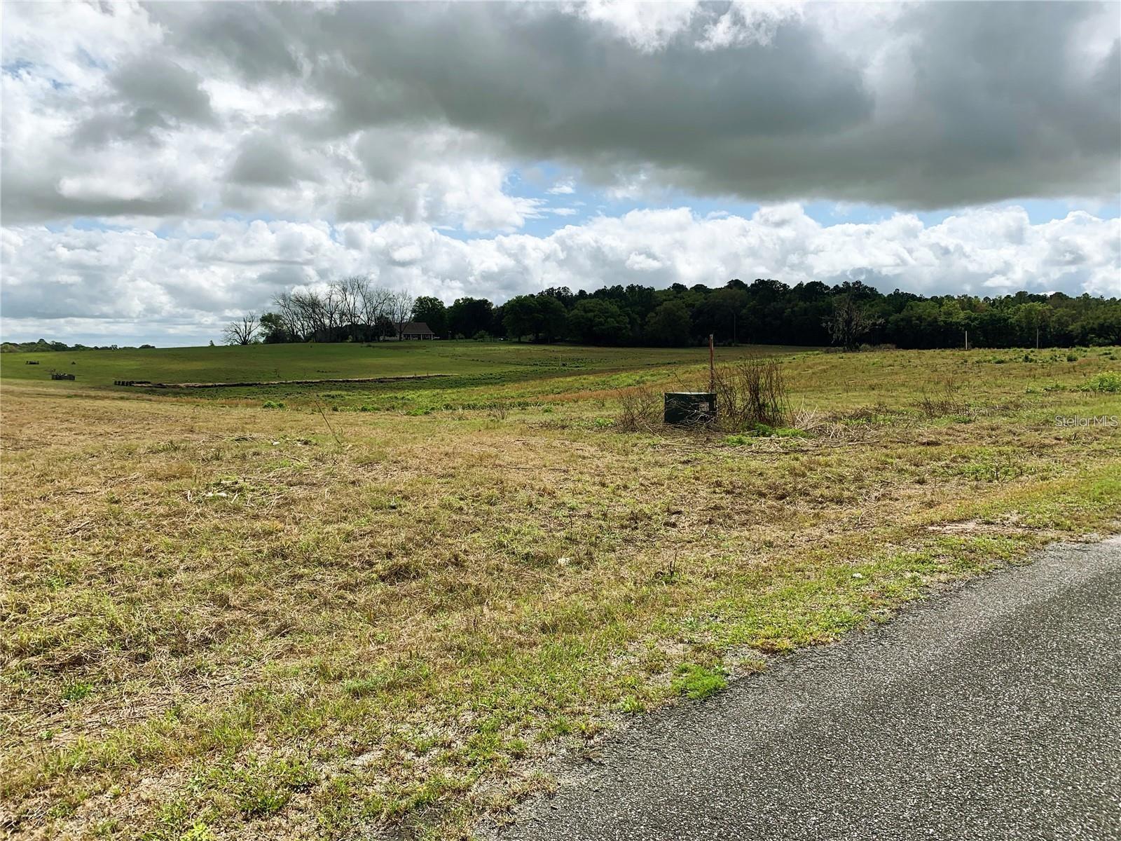 VISTA POINTE FARMS - Land