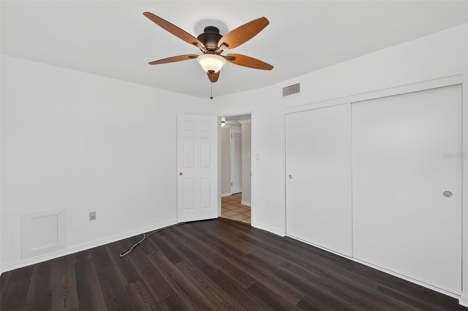 KENSINGTON PARK - Residential
