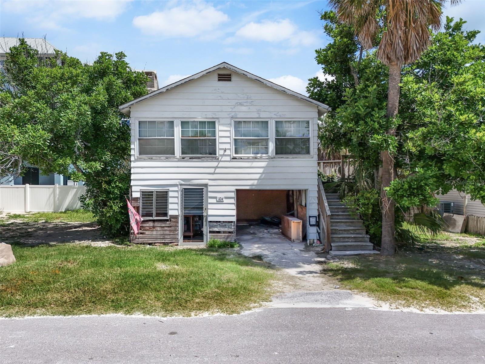 CORTEZ BEACH - Residential