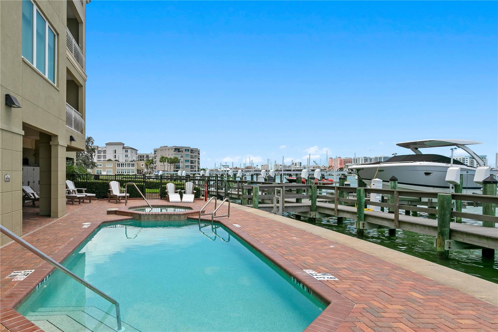 MAJESTIC POINT CONDO - Residential