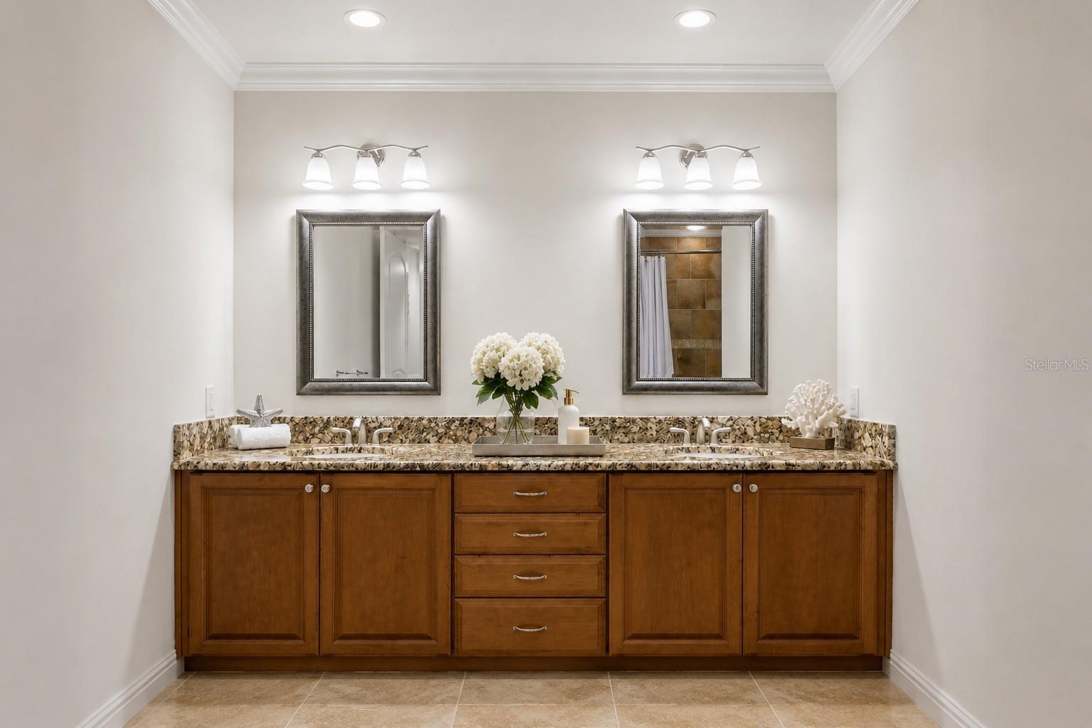 MAJESTIC POINT CONDO - Residential
