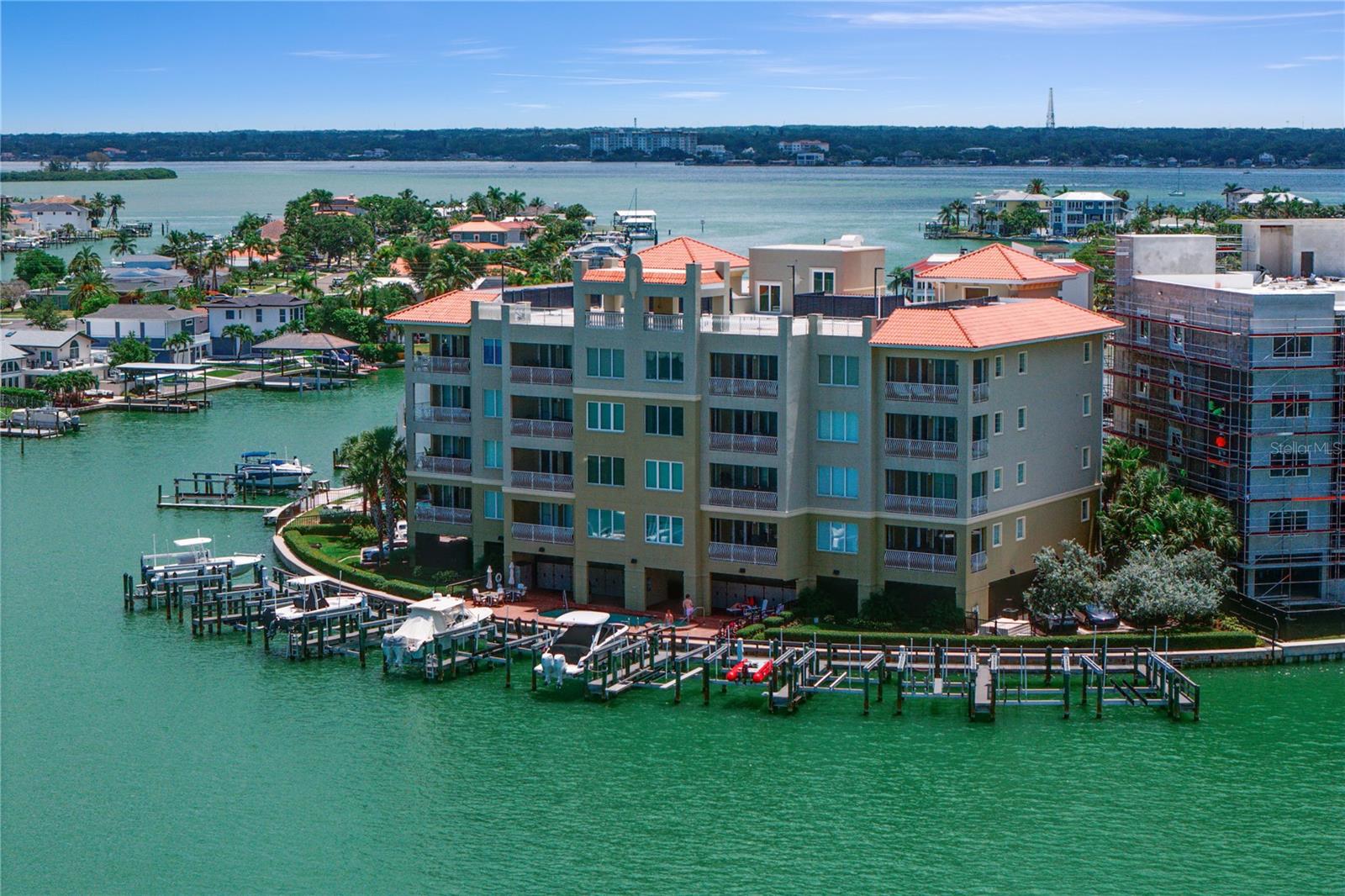 MAJESTIC POINT CONDO - Residential