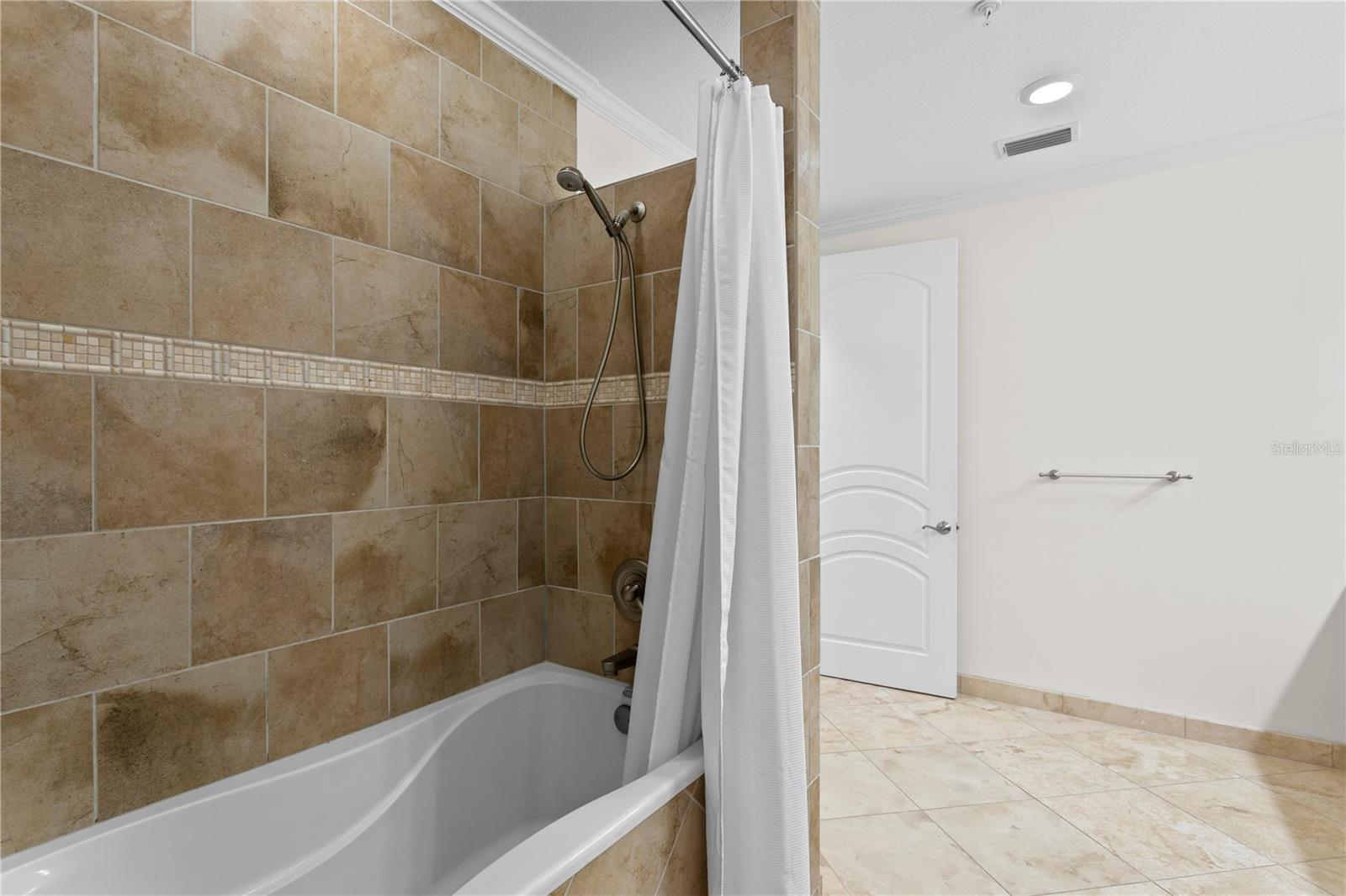 MAJESTIC POINT CONDO - Residential
