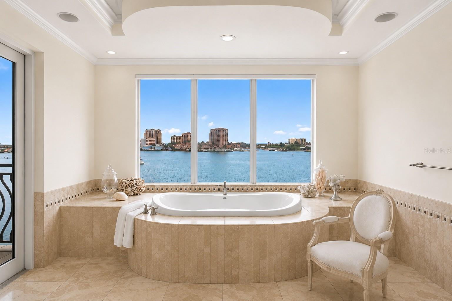 MAJESTIC POINT CONDO - Residential
