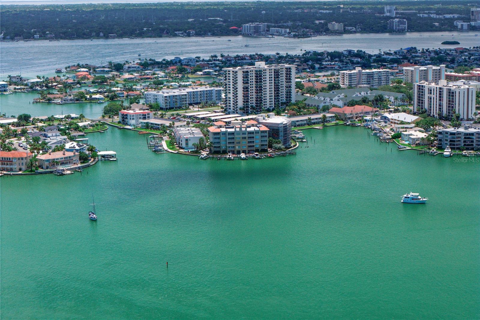 MAJESTIC POINT CONDO - Residential