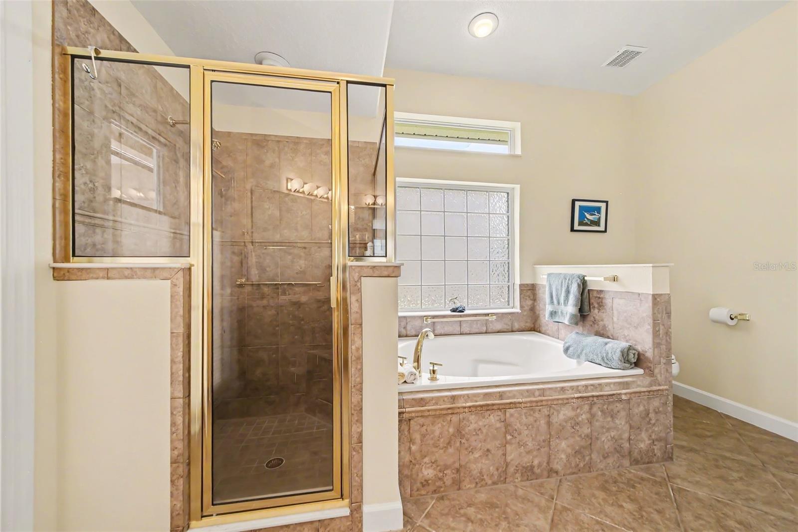 ROYAL HARBOR PH 05 - Residential