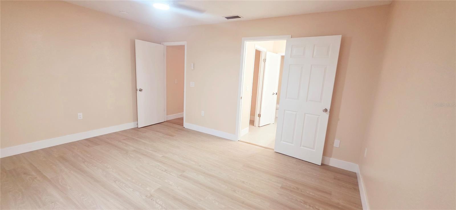 MEADOWS - Residential