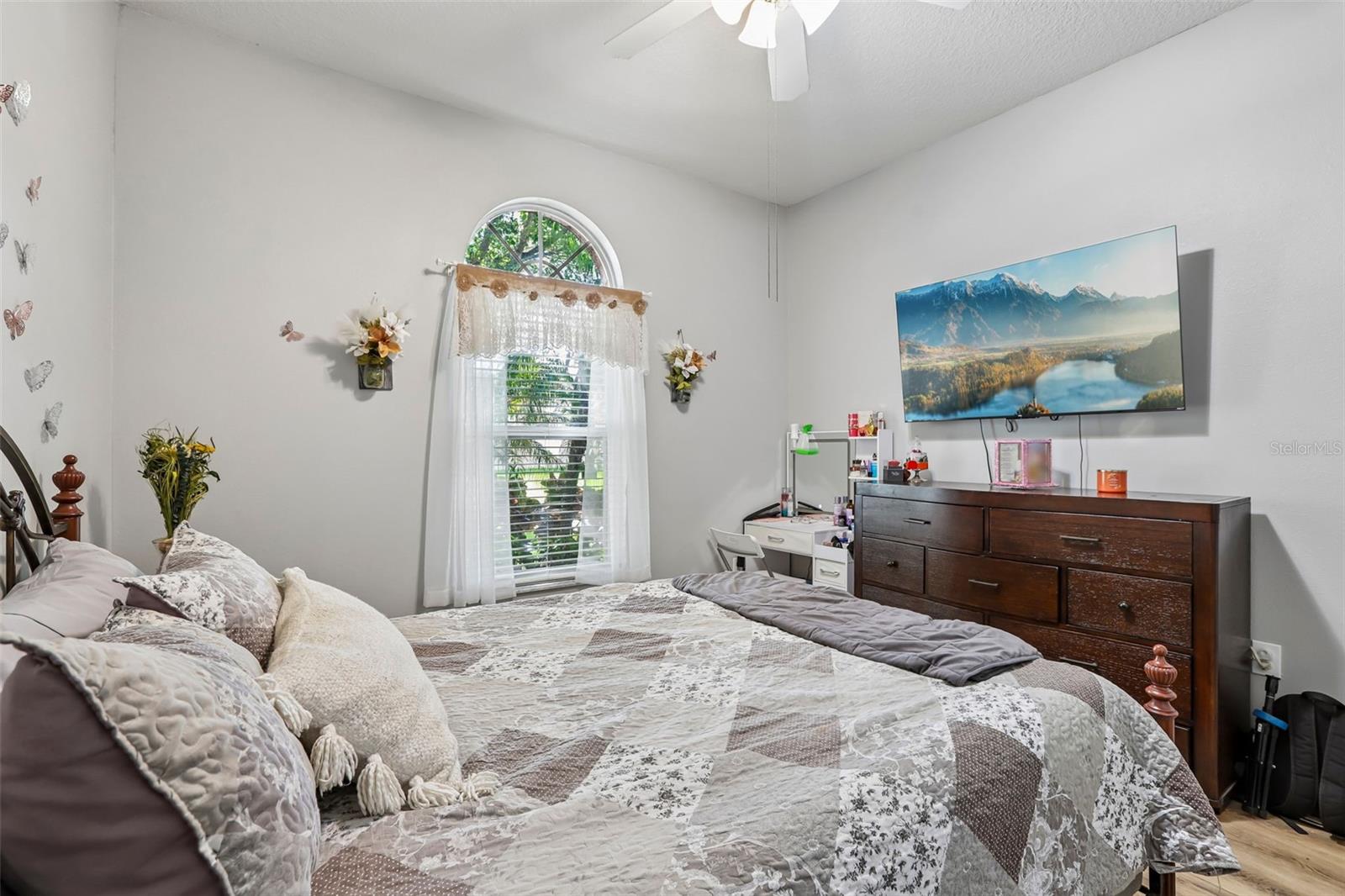 BUCKHORN GROVES - Residential