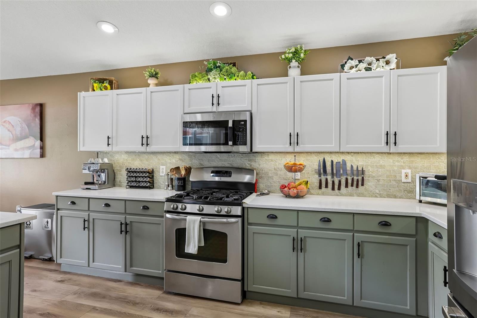 BUCKHORN GROVES - Residential