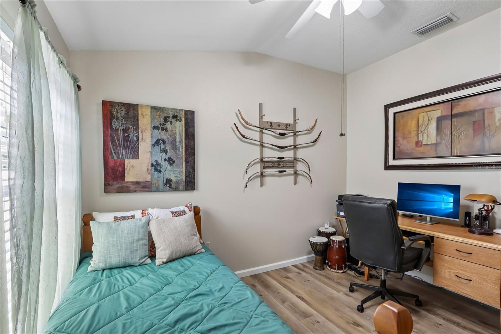 BUCKHORN GROVES - Residential