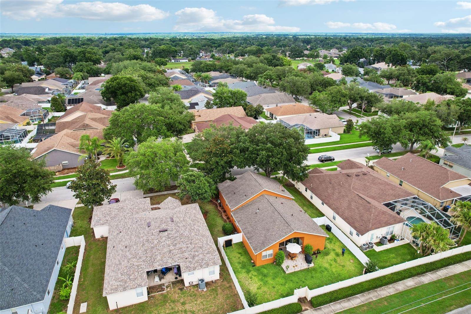 BUCKHORN GROVES - Residential