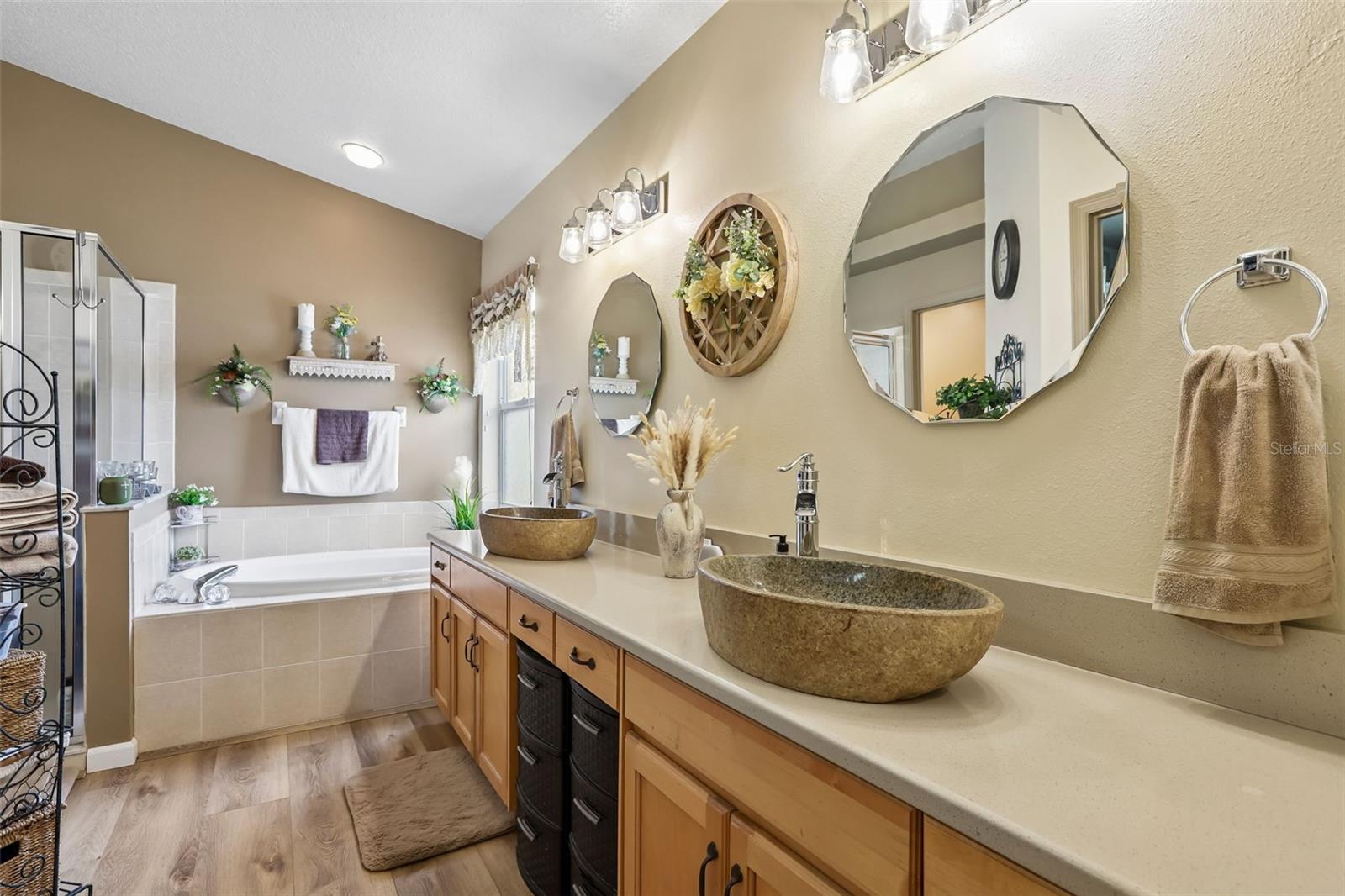 BUCKHORN GROVES - Residential