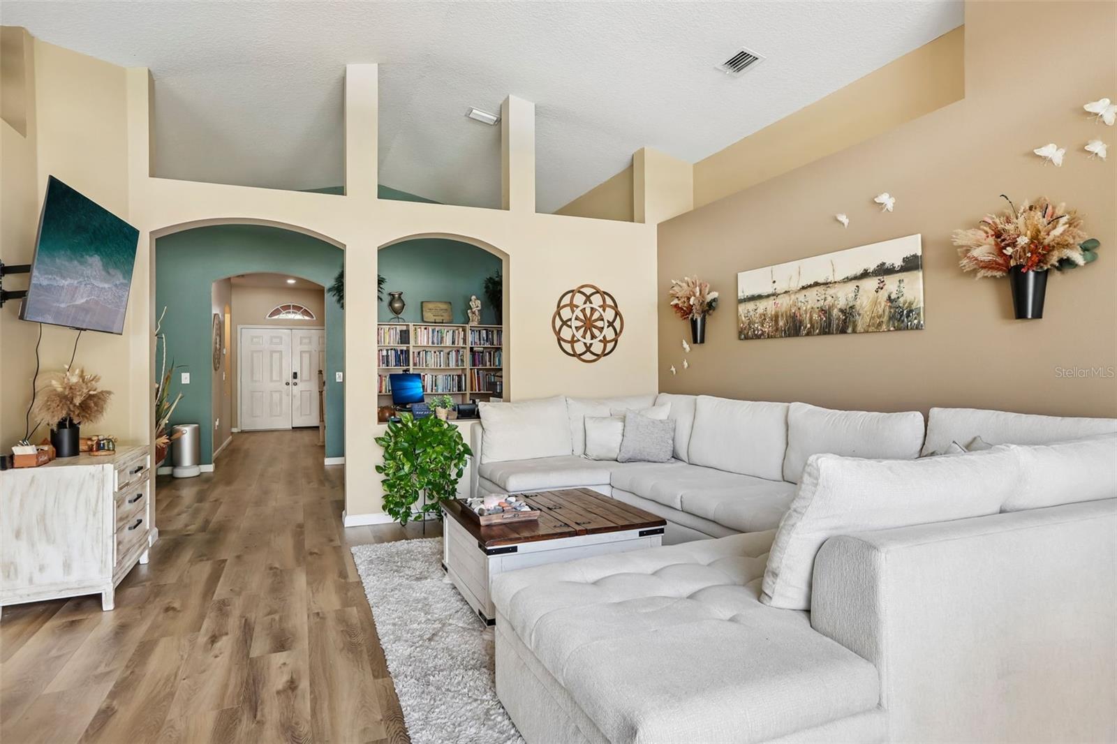BUCKHORN GROVES - Residential