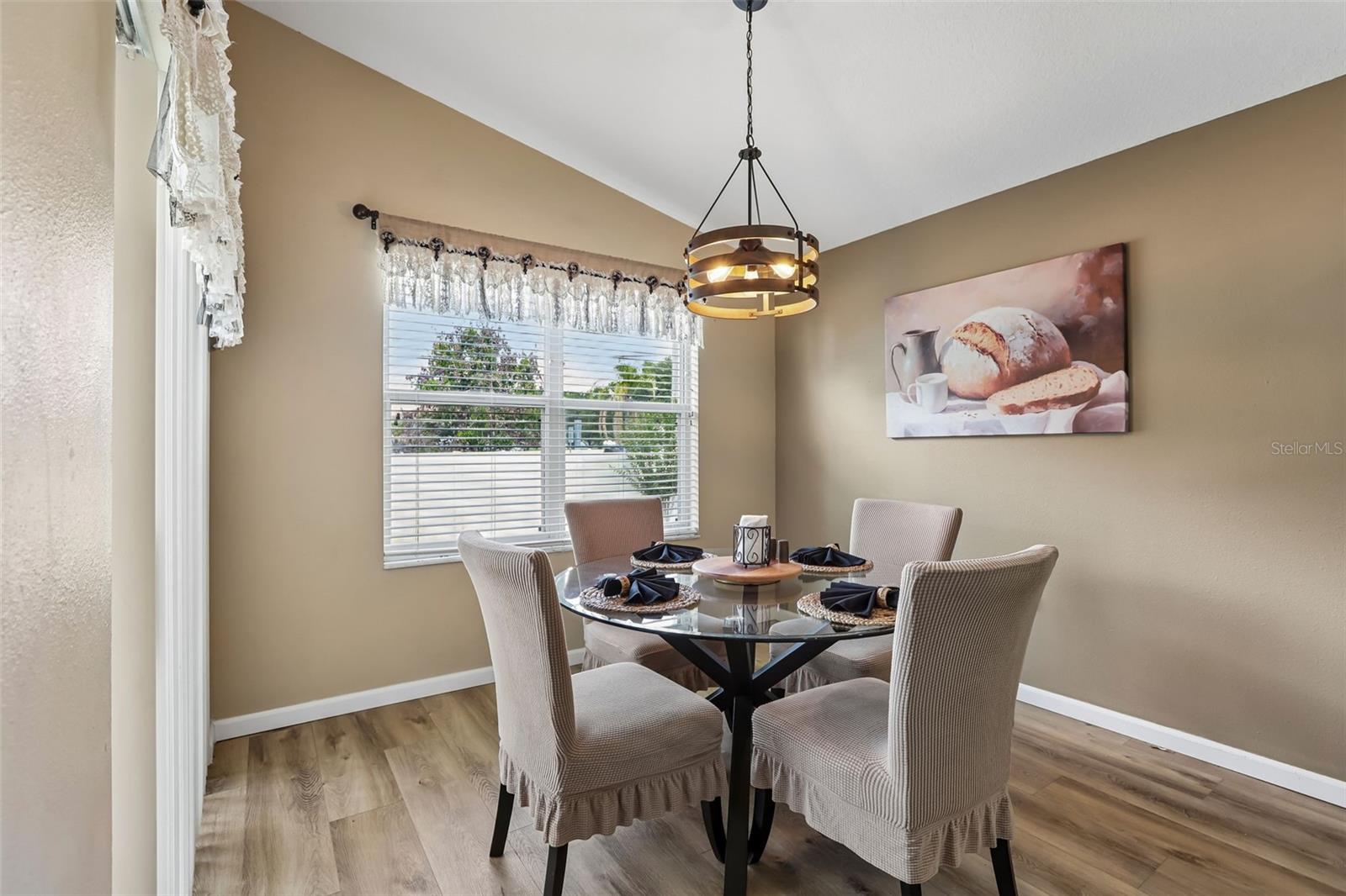 BUCKHORN GROVES - Residential